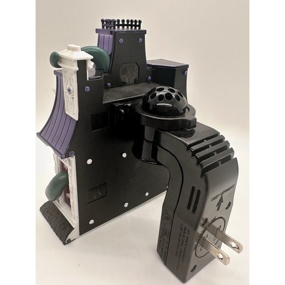 Bath & Body Works Chateau Tri-Projector Wallflower Night Light Plug In Halloween - Picture 6 of 9